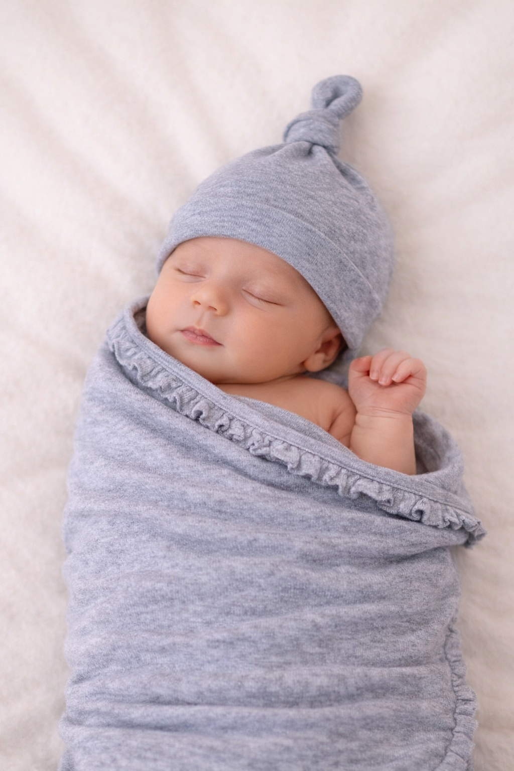 Grey Baby knot hat newborn 100% combed cotton

Newborn baby knot hat cotton embroidery blank

Cotton baby knot hat 0–3 months