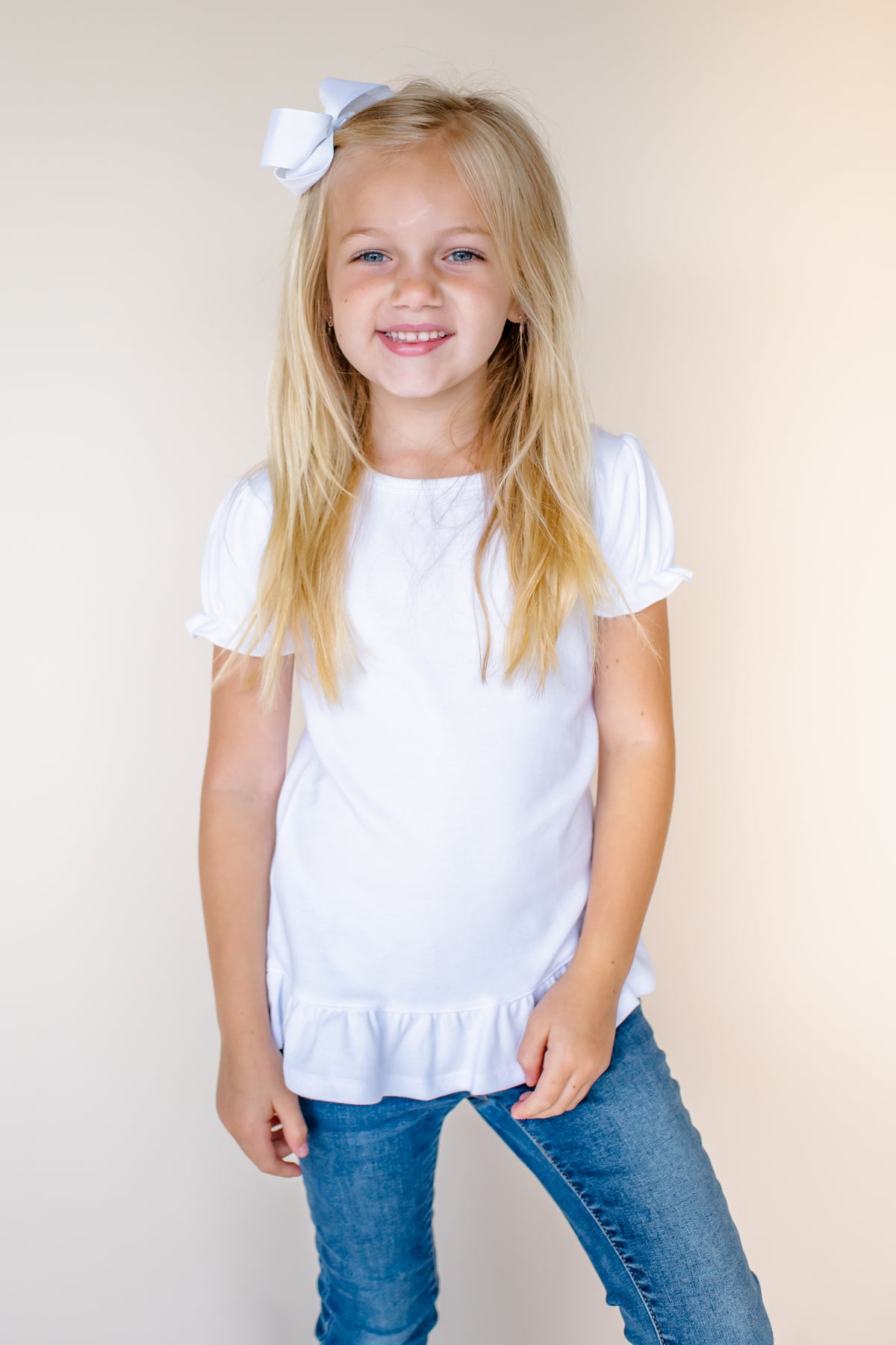 Girl&#39;s Short Sleeve Ruffle Shirt (Youth)