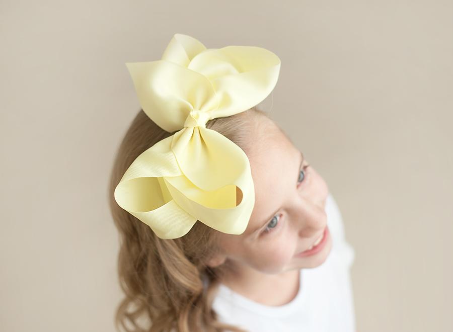 Girl&#39;s Solid Hair Bow